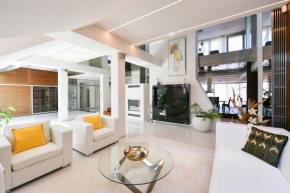 PRESIDENTIAL PENTHOUSE, 303m2, JACUZZI on TERRACE, SAUNA, 6BDRM, 4BTHRM, AC, LIFT